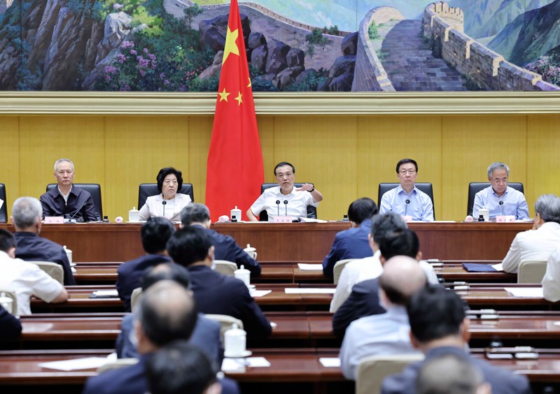 李克强在第十次全国深化“放管服”改革电视电话会议上发表重要讲话