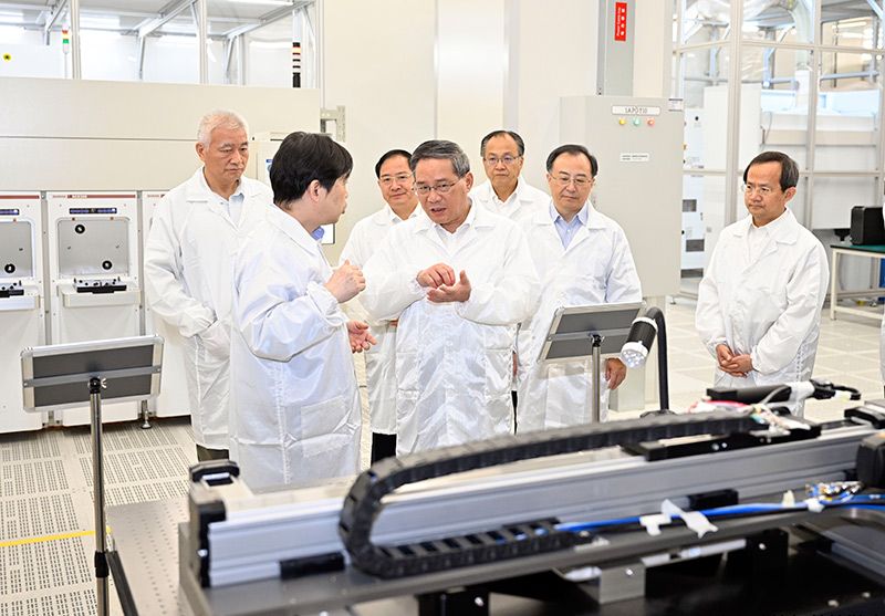 李强在北京市调研专精特新企业时强调：聚力科技创新 深耕细分领域 为推进科技自立自强稳定产业链供应链发挥更大作用