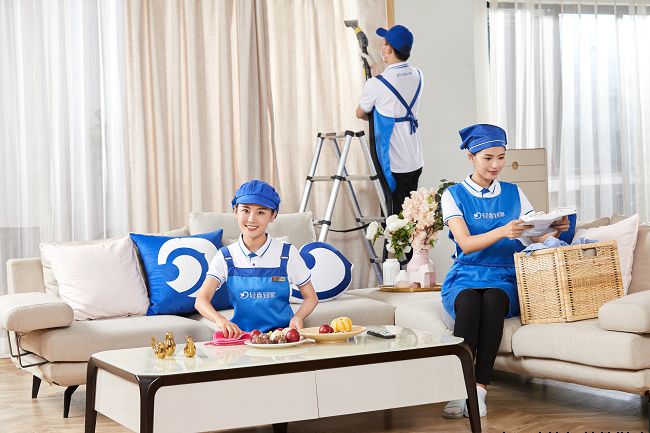 近些年来，随着互联网+的提出，各行各业都在发生着变化。  2023年11月30日 10:57  近些年来，随着“互联网+”的提出，各行各业都在发生着变化。随着用户需求的增加，市场对家政行业提出了新要求，如何通过科技力量，紧跟市场需求，升级家政行业，实现真正的“互联网+家政”服务，是目前家政行业函待解决的问题。  传统