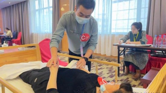 张掖举办家政护工护理员培训暨技能竞赛