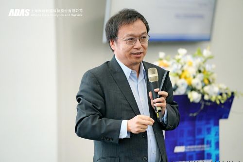 数据要素创新应用高峰论坛暨数喆数据西南总部成立大会在成都举行