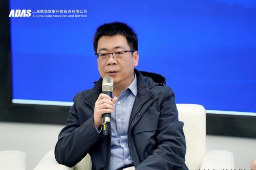 数据要素创新应用高峰论坛暨数喆数据西南总部成立大会在成都举行