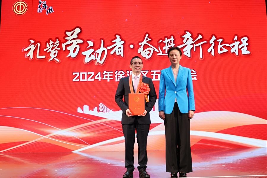 全国首个大模型创新生态社区“38天建成”背后，离不开这支先进团队