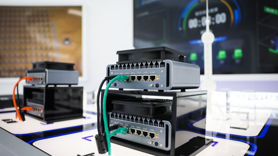 人大代表：中国大模型离世界级有差距，​“百模大战”不能变成“刷榜上位”